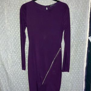 pretty dress zips down from waist to knee new tags figure fitting